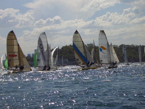 The NZ team line up in the SsangYong 18ft Worlds in Sydney © Fanny van Leeuwen